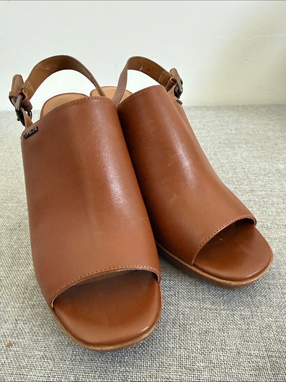 Coach Tan Brady Leather Open-Toe Slingback Block Heels with defect - Picture 6 of 10